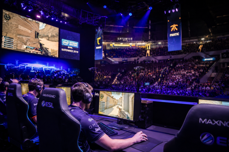 Esports dan Dunia Gaming yang Semakin Berkembang di Era Digital